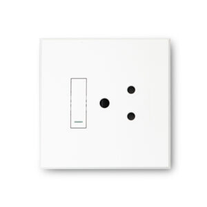 Veti 3 White Single Wall Plug
